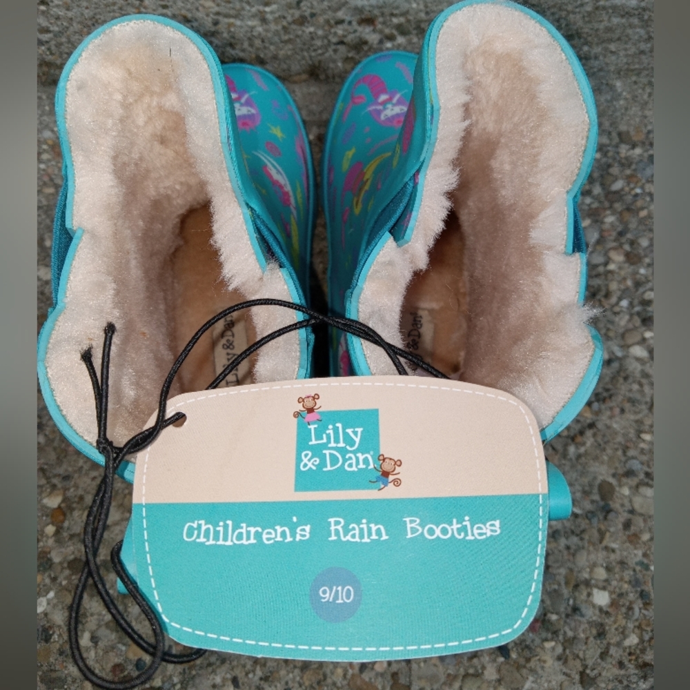 Nwt. Lily & Dan lined rainboots - Picture 6 of 6